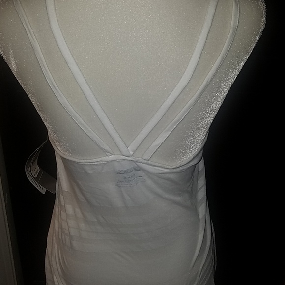 Asics Tank - Picture 2 of 3